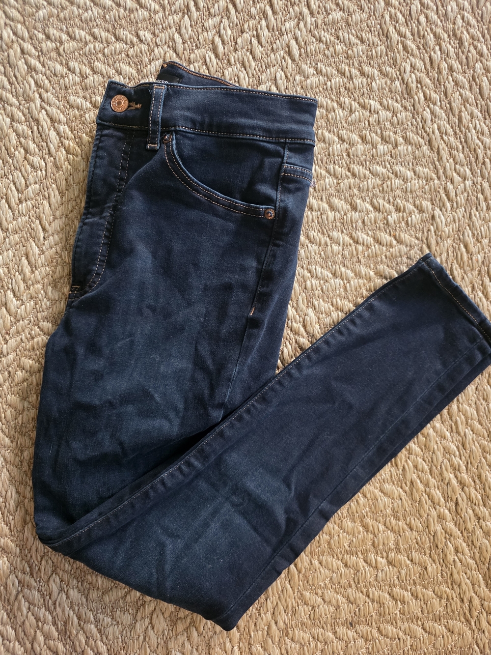 Express Womans Dark Jean, High Rise Skinny 6 Short